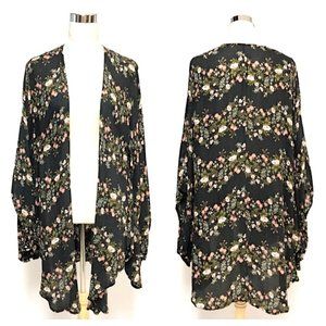 🌸  Black Floral Kimono